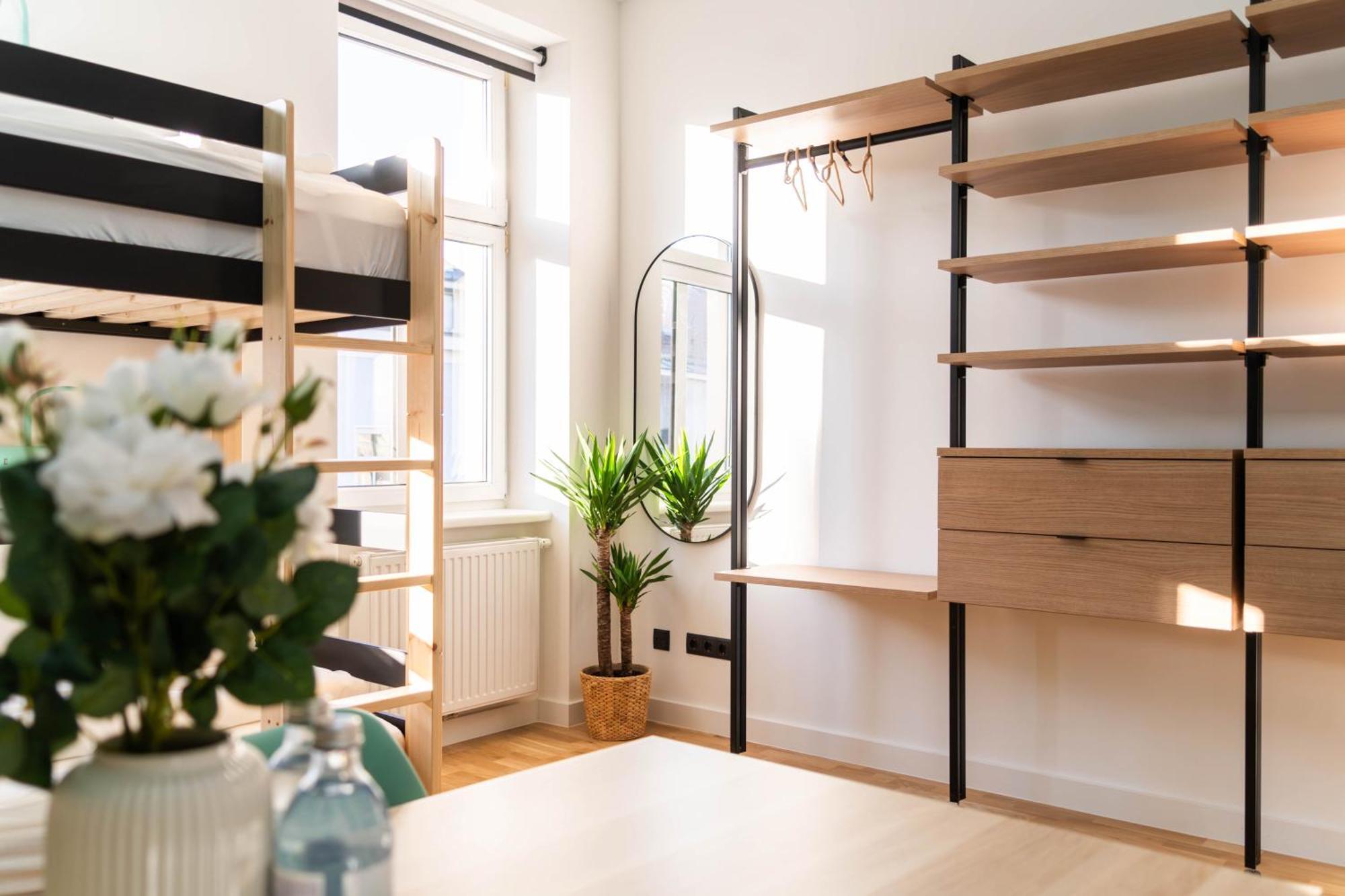 Myflat - Bright Apartment Near Central Station Wina Bagian luar foto